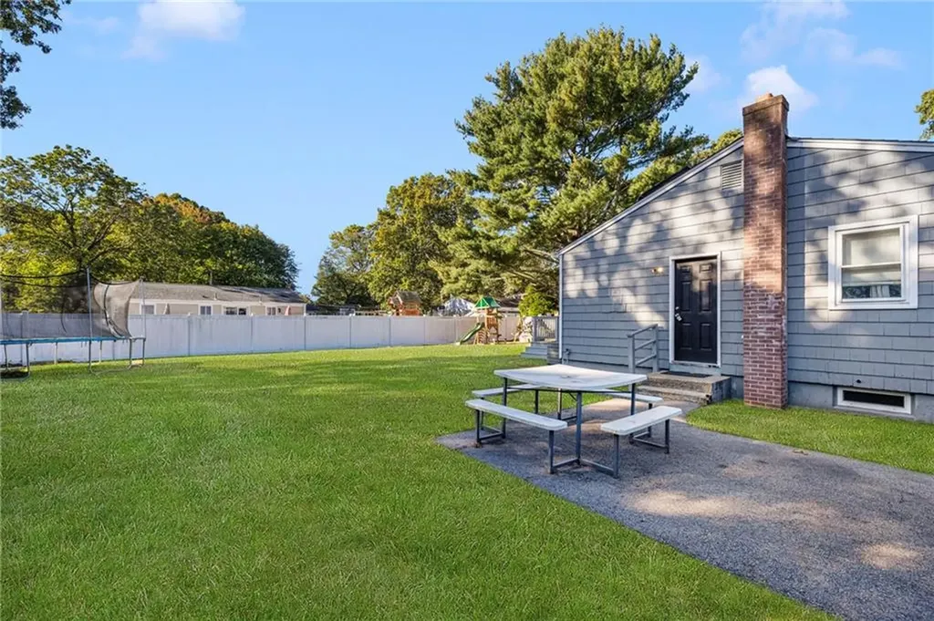 74 Stephens Avenue Warwick RI 02886