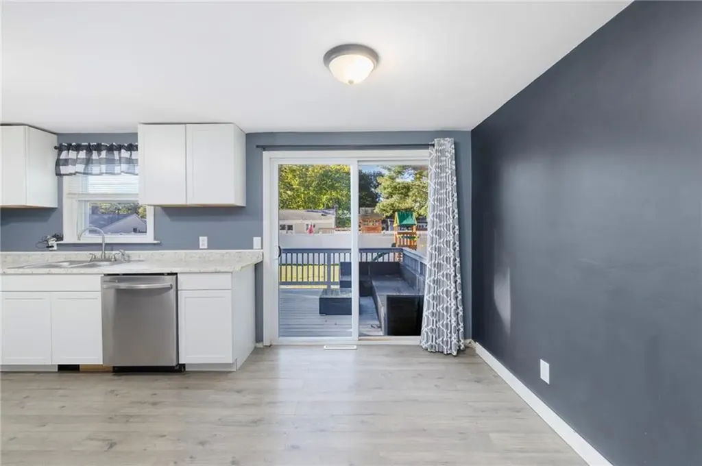 74 Stephens Avenue Warwick RI 02886