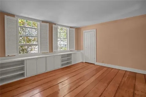 44 Church Street Bristol RI 02809