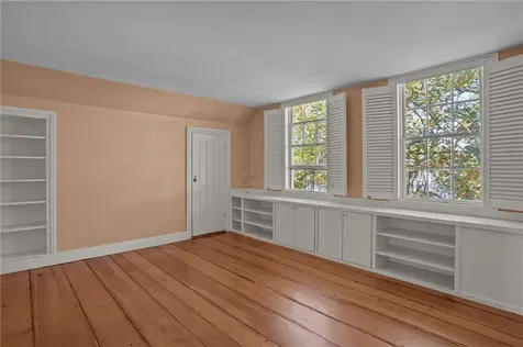 44 Church Street Bristol RI 02809