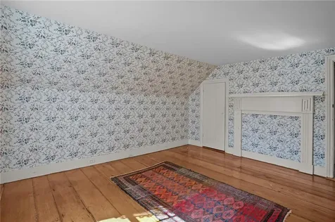 44 Church Street Bristol RI 02809