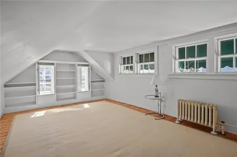 44 Church Street Bristol RI 02809