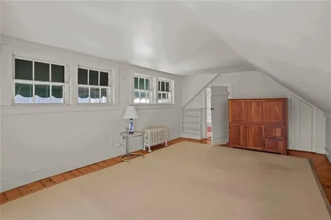 44 Church Street Bristol RI 02809