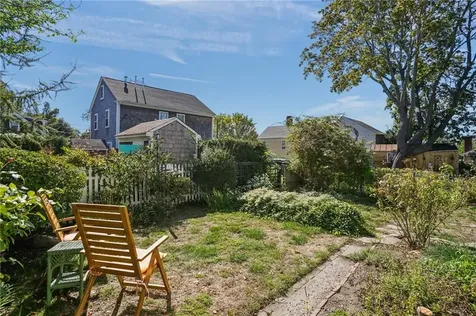 44 Church Street Bristol RI 02809