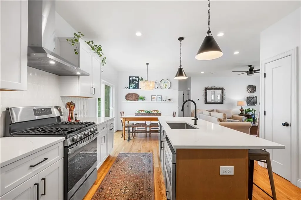6 Boiling Spring Avenue Westerly RI 02891