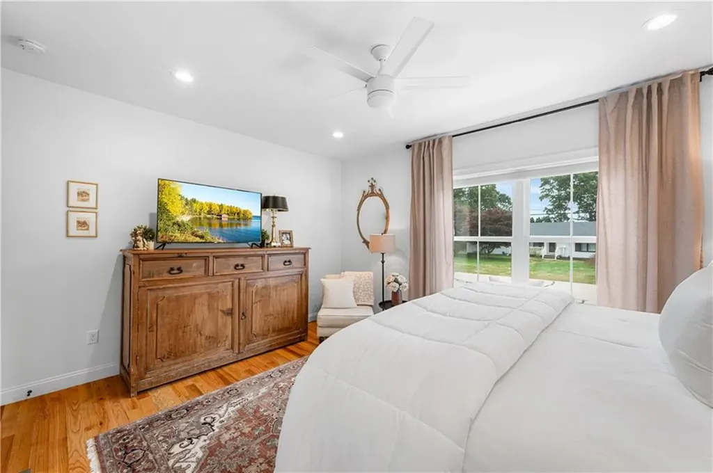 6 Boiling Spring Avenue Westerly RI 02891