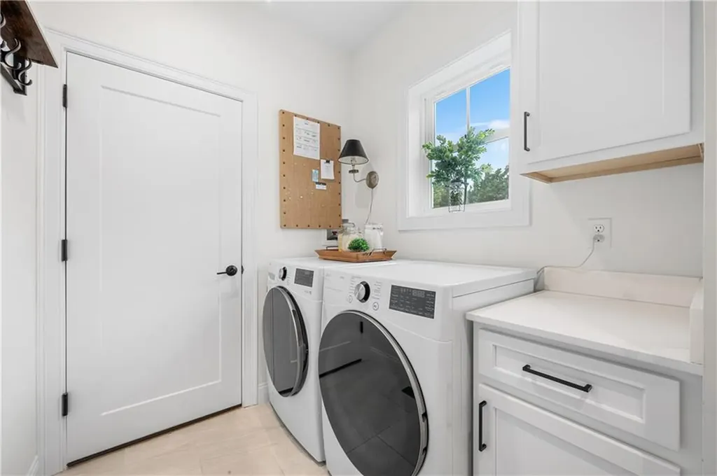 6 Boiling Spring Avenue Westerly RI 02891