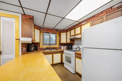 25 Read Street East Providence RI 02915