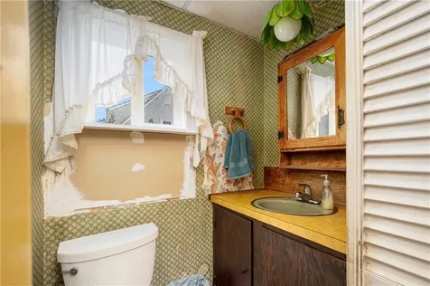 25 Read Street East Providence RI 02915