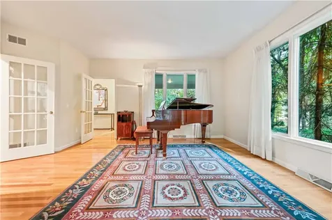 60 Pheasant Drive East Greenwich RI 02818