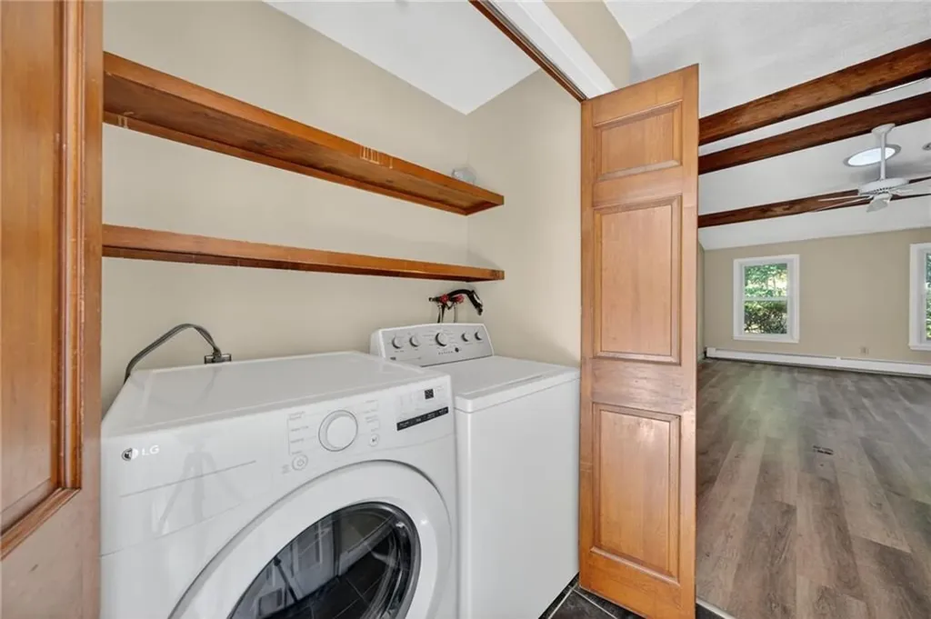 1 Elizabeth Ann Drive Johnston RI 02919
