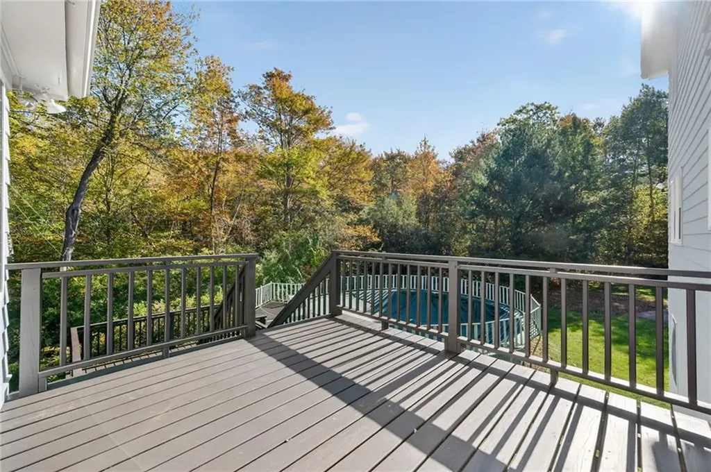 1 Elizabeth Ann Drive Johnston RI 02919