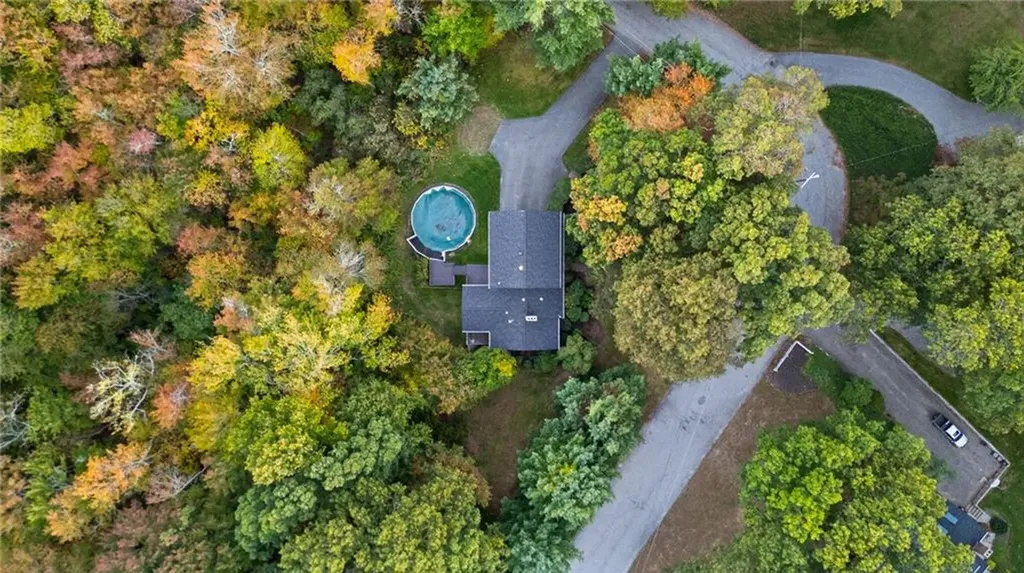 1 Elizabeth Ann Drive Johnston RI 02919