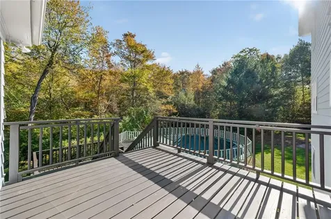 1 Elizabeth Ann Drive Johnston RI 02919