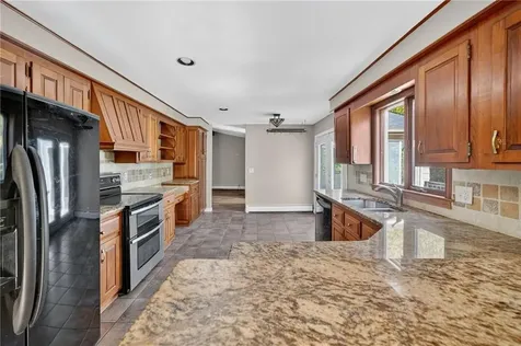 1 Elizabeth Ann Drive Johnston RI 02919