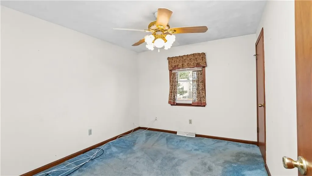 54 Pheasant Avenue Warwick RI 02886