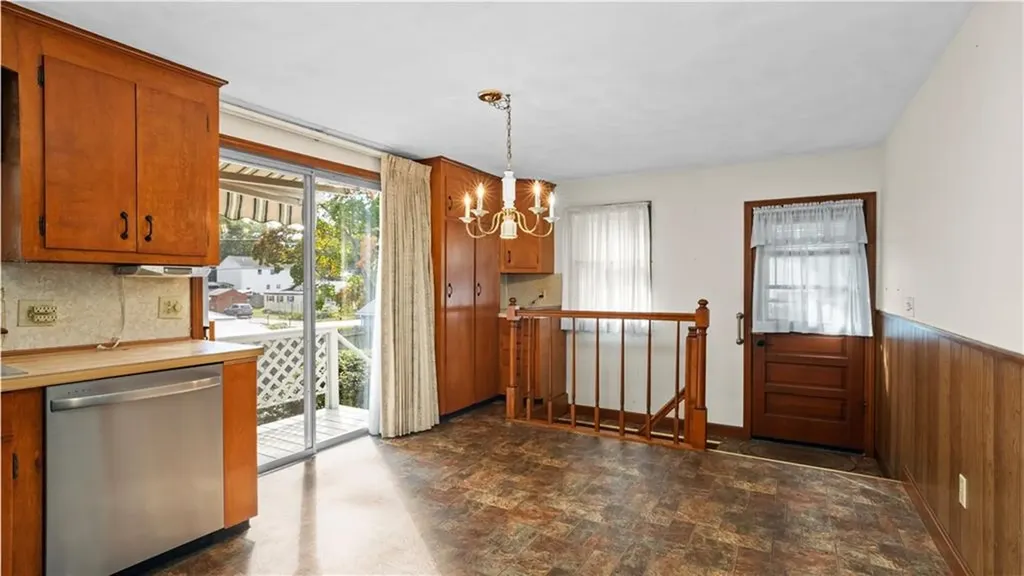 54 Pheasant Avenue Warwick RI 02886