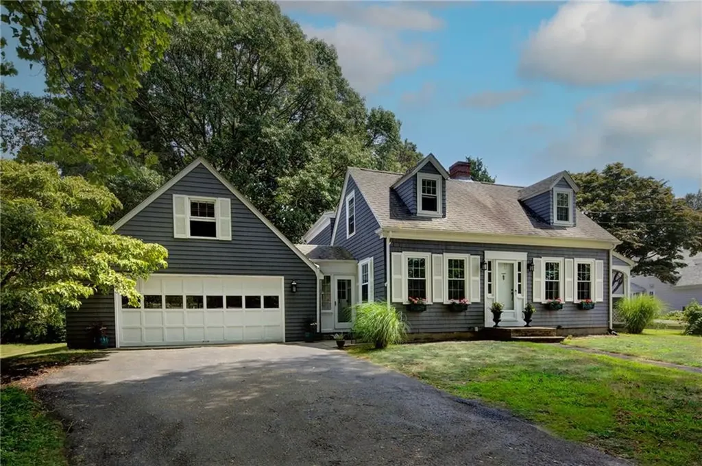 19 Harborview Avenue Bristol RI 02809
