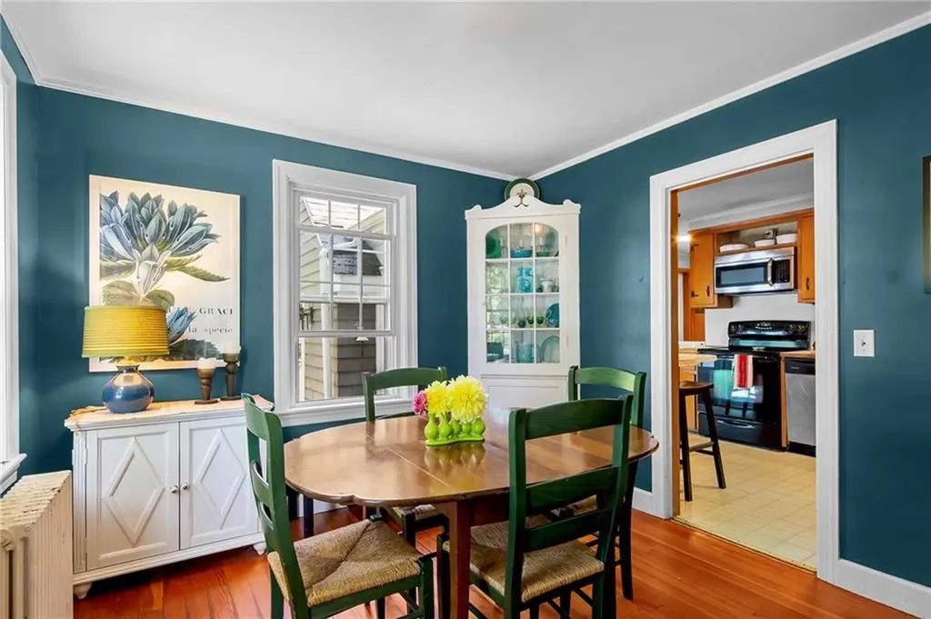 19 Harborview Avenue Bristol RI 02809