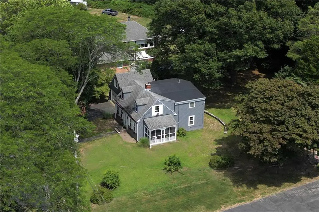 19 Harborview Avenue Bristol RI 02809