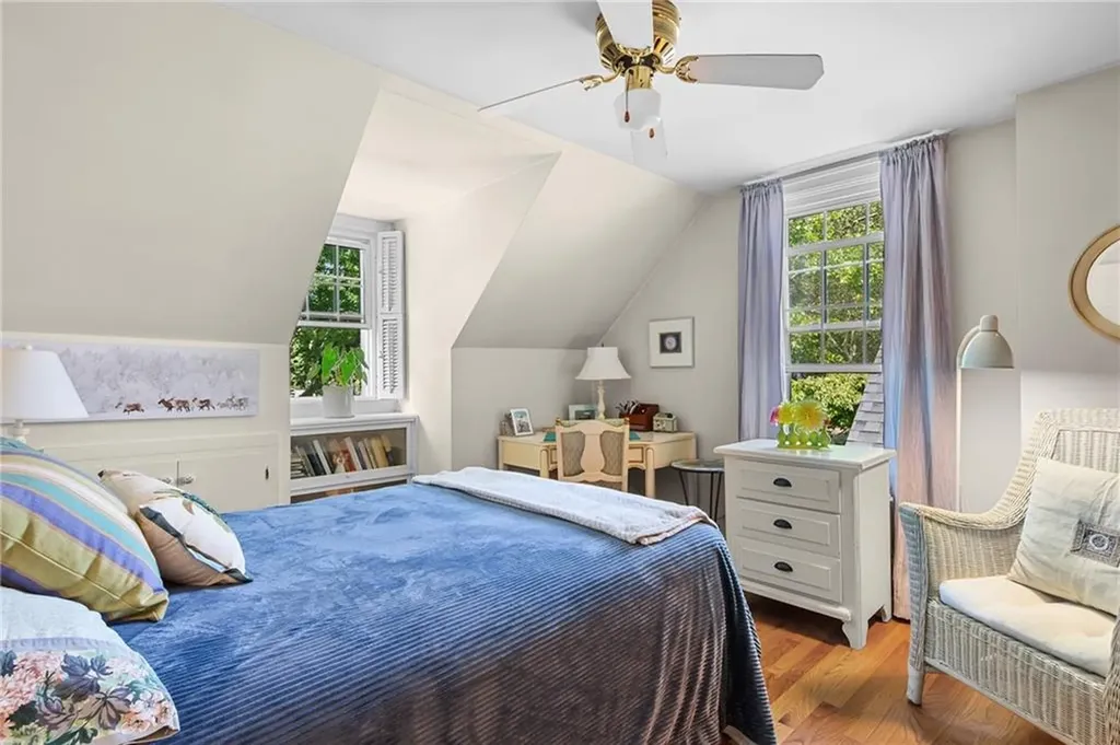 19 Harborview Avenue Bristol RI 02809