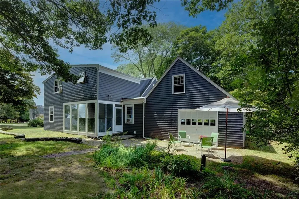 19 Harborview Avenue Bristol RI 02809