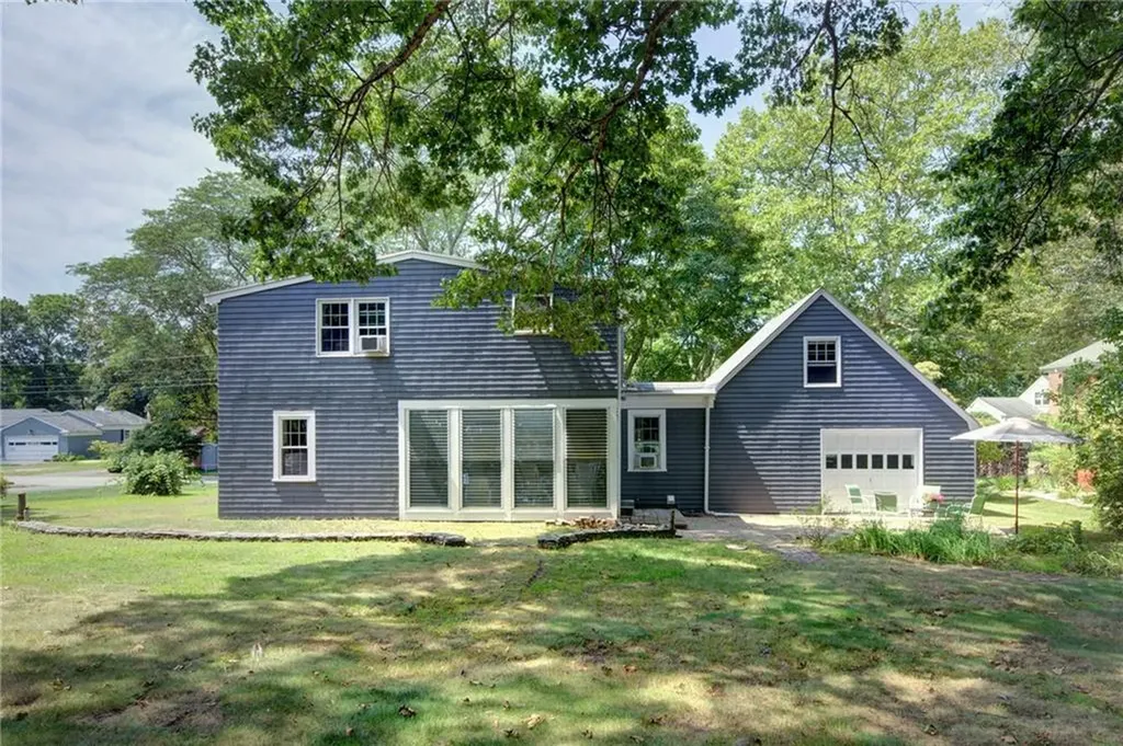 19 Harborview Avenue Bristol RI 02809
