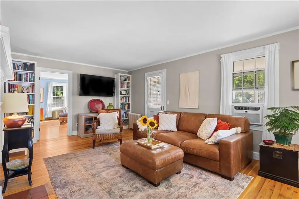 19 Harborview Avenue Bristol RI 02809