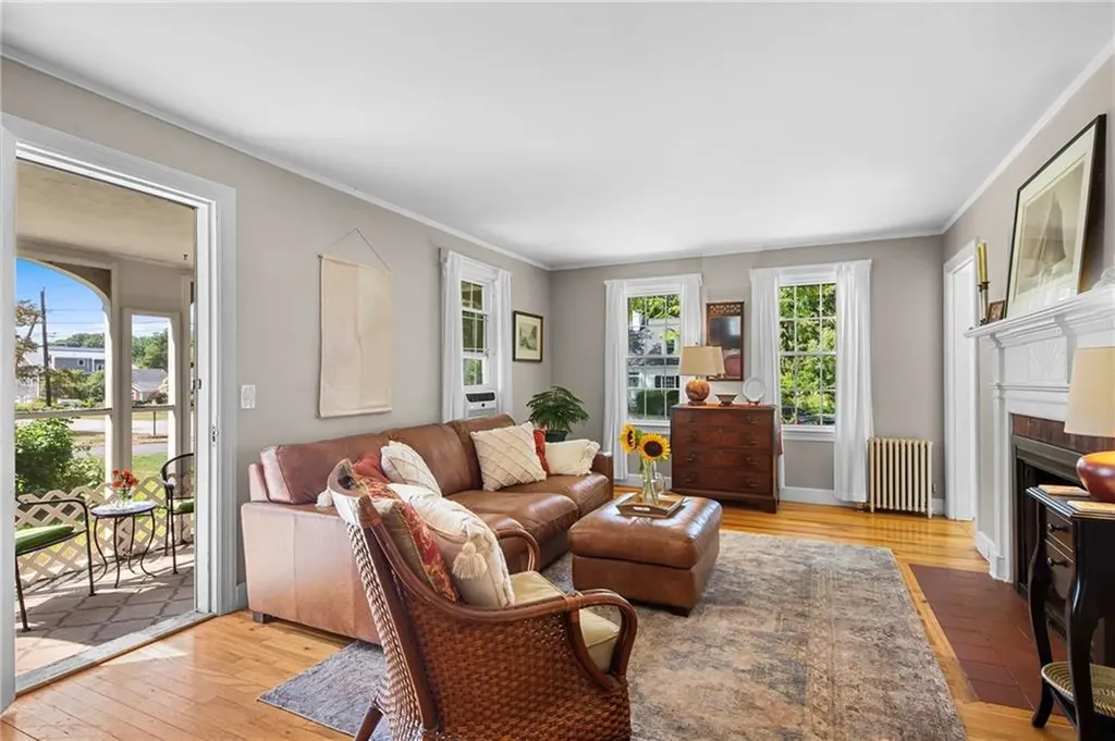19 Harborview Avenue Bristol RI 02809