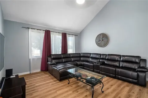 64 Nipmuc Trail North Providence RI 02911