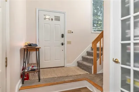 64 Nipmuc Trail North Providence RI 02911