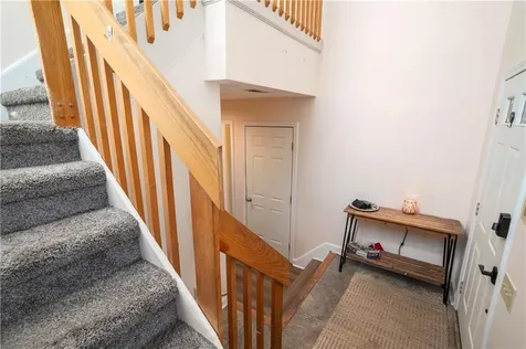 64 Nipmuc Trail North Providence RI 02911