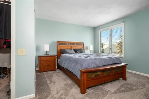 64 Nipmuc Trail North Providence RI 02911