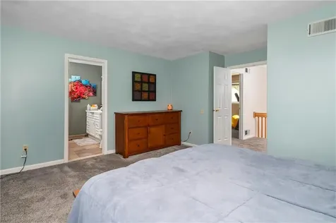 64 Nipmuc Trail North Providence RI 02911