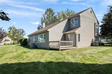 64 Nipmuc Trail North Providence RI 02911