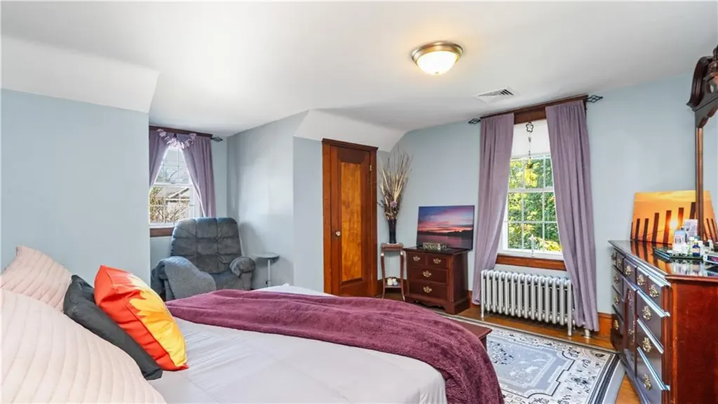 224 Palace Avenue Warwick RI 02886