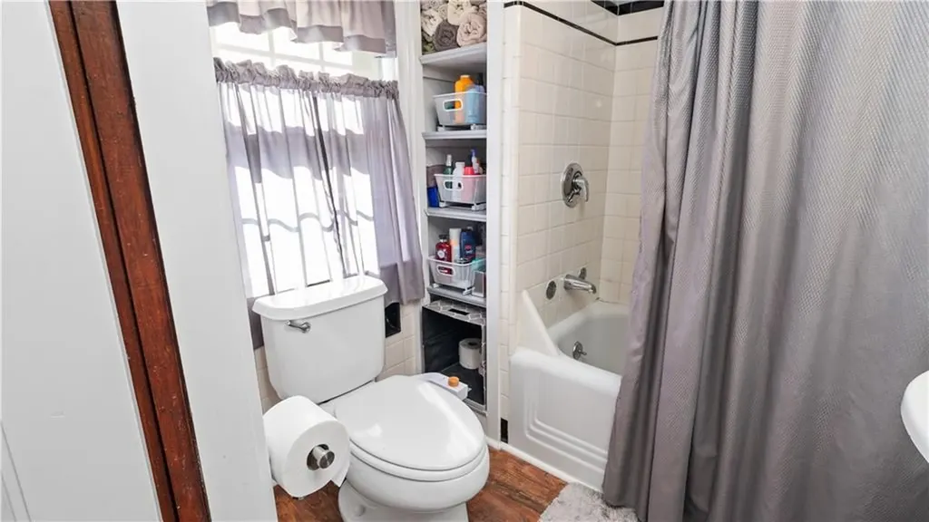 224 Palace Avenue Warwick RI 02886