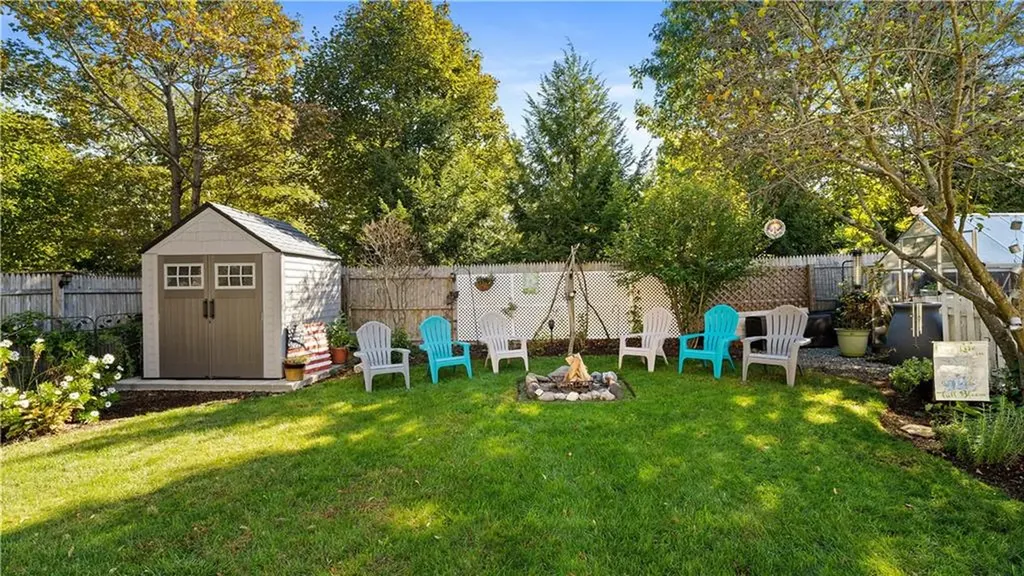 224 Palace Avenue Warwick RI 02886