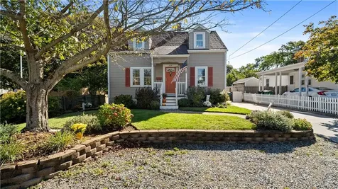 224 Palace Avenue Warwick RI 02886