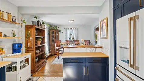 224 Palace Avenue Warwick RI 02886