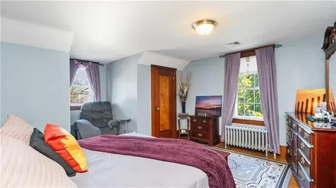 224 Palace Avenue Warwick RI 02886