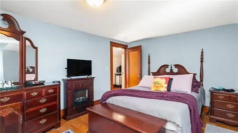 224 Palace Avenue Warwick RI 02886