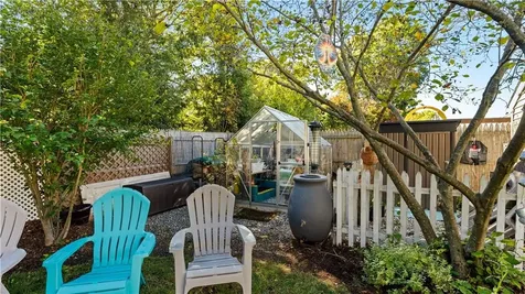 224 Palace Avenue Warwick RI 02886