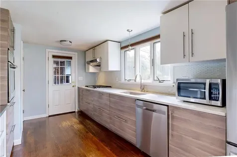 255 John Dyer Road Little Compton RI 02837