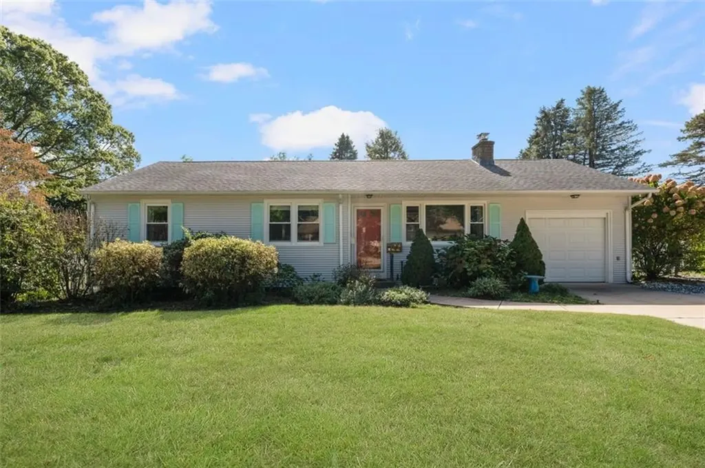 55 Dahlia Drive North Kingstown RI 02852