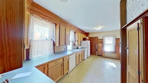 98 Wood Street Coventry RI 02816