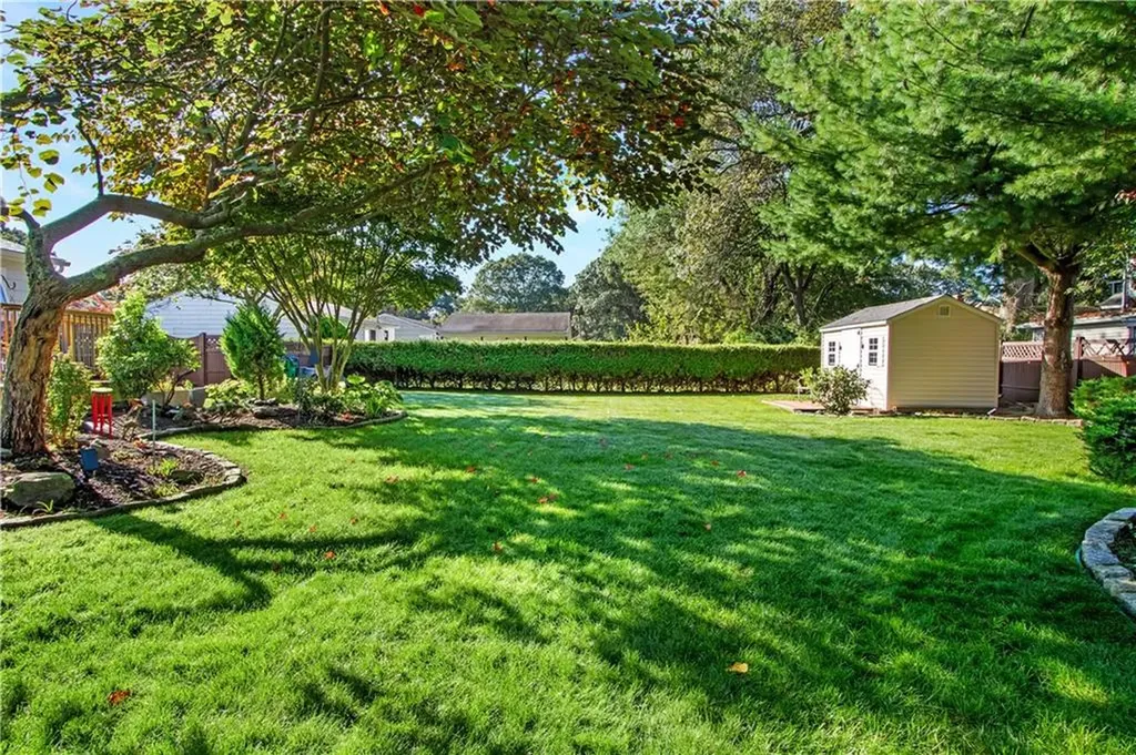 73 Custer Street Warwick RI 02889