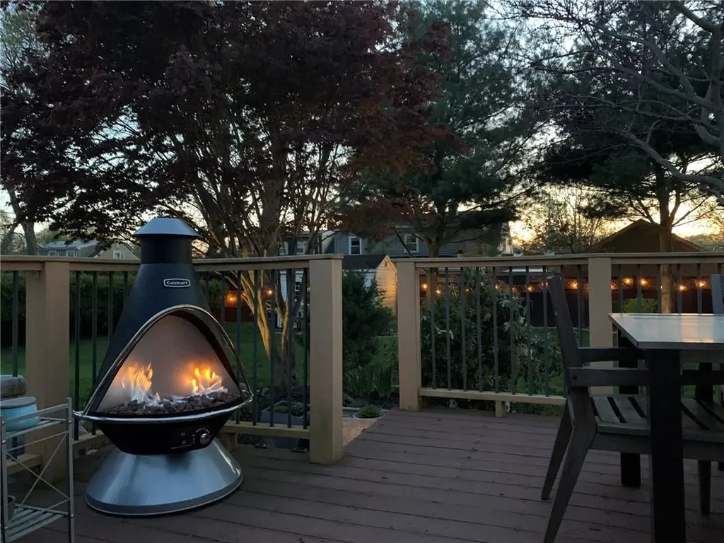 73 Custer Street Warwick RI 02889