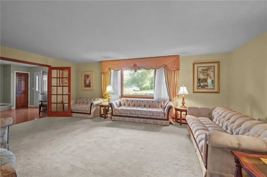 54 Sherwood Drive Westerly RI 02891