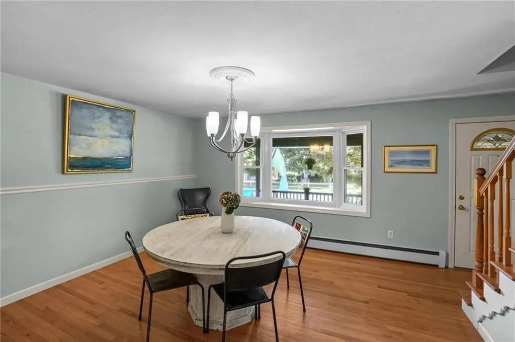 71 Mohawk Drive Portsmouth RI 02871